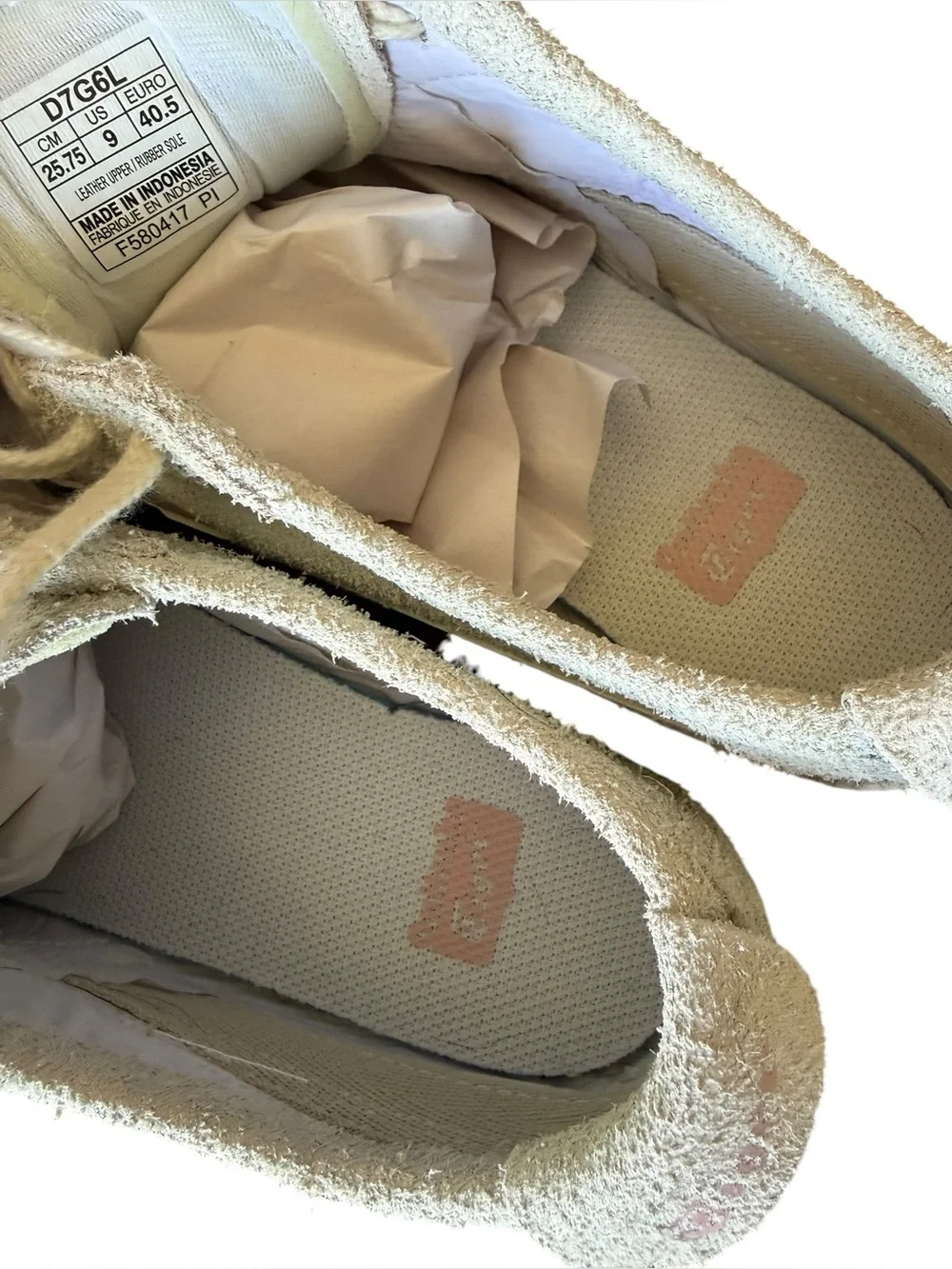 Onitsuka Tiger Mexico 66, Women’s size 9